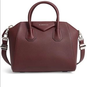 Givency Small Antigona Leather Satchel